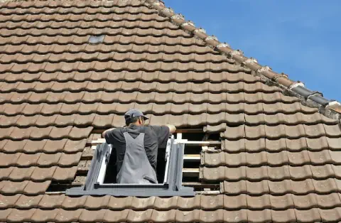 Pose de velux - Puyvalador